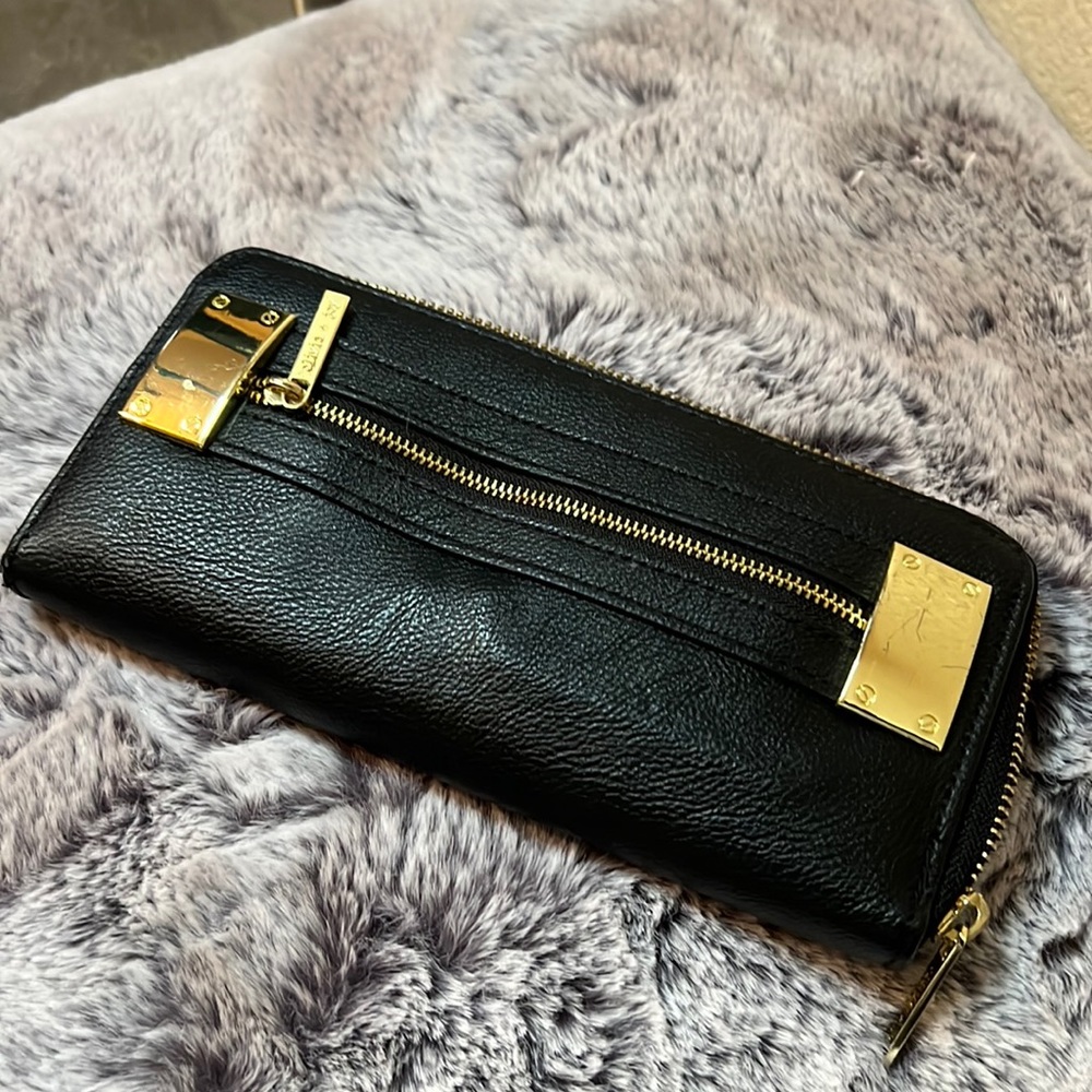 Olivia & Joy black wallet